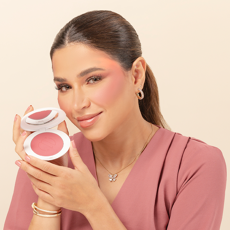 Blush_summertime-04_78aeed59-0ecd-4f5f-a392-f44d0914aee0